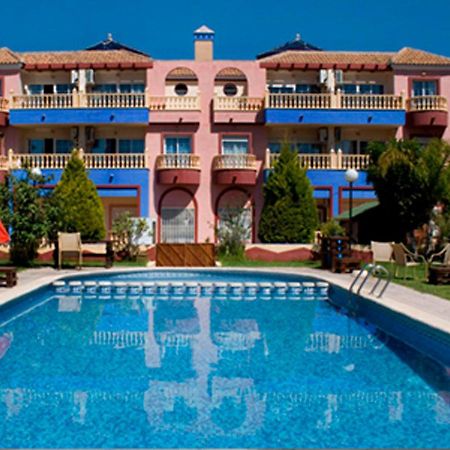 Apartamentos Marina Internacional Торевиеха Екстериор снимка