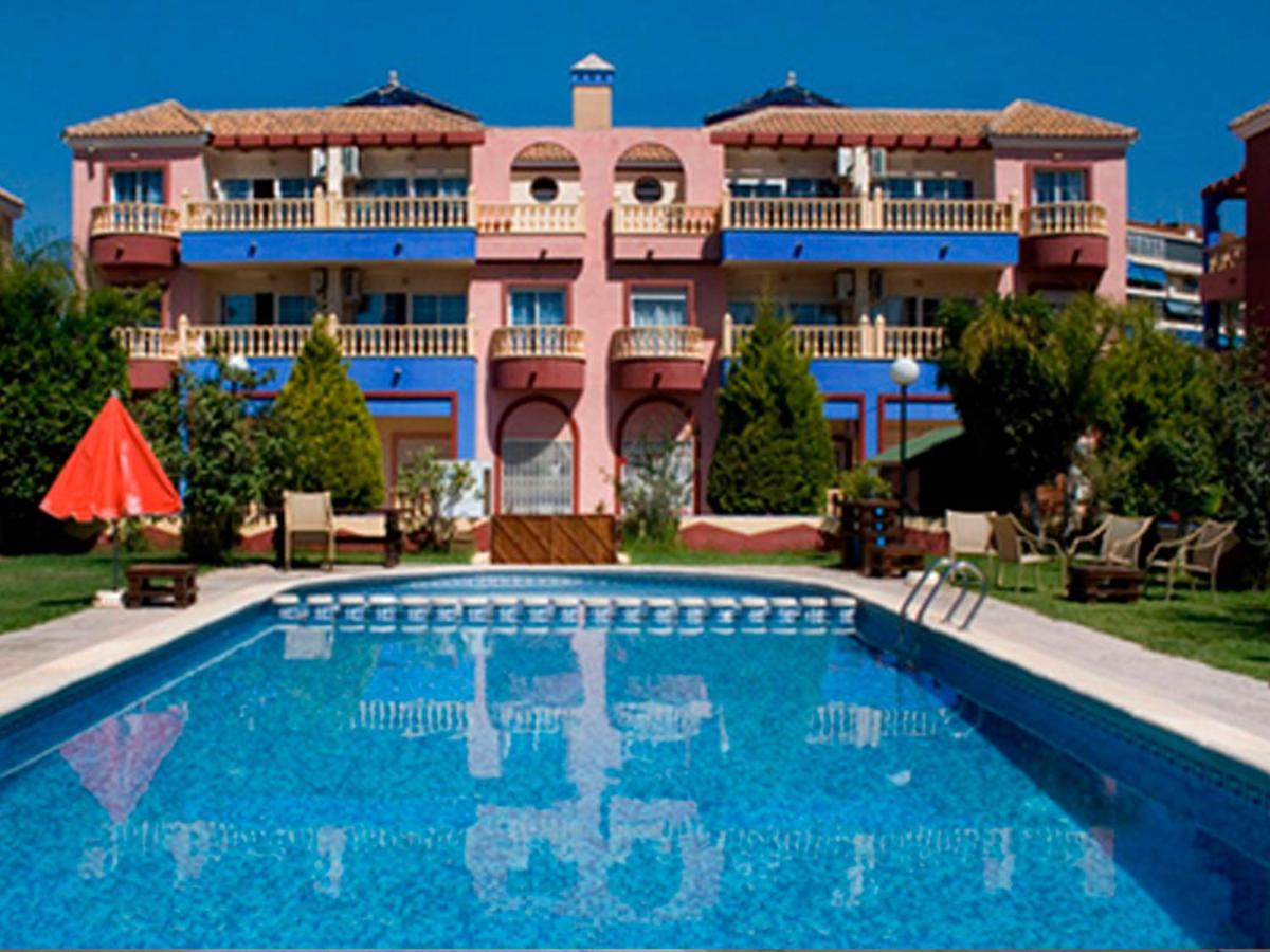 Apartamentos Marina Internacional Торевиеха Екстериор снимка