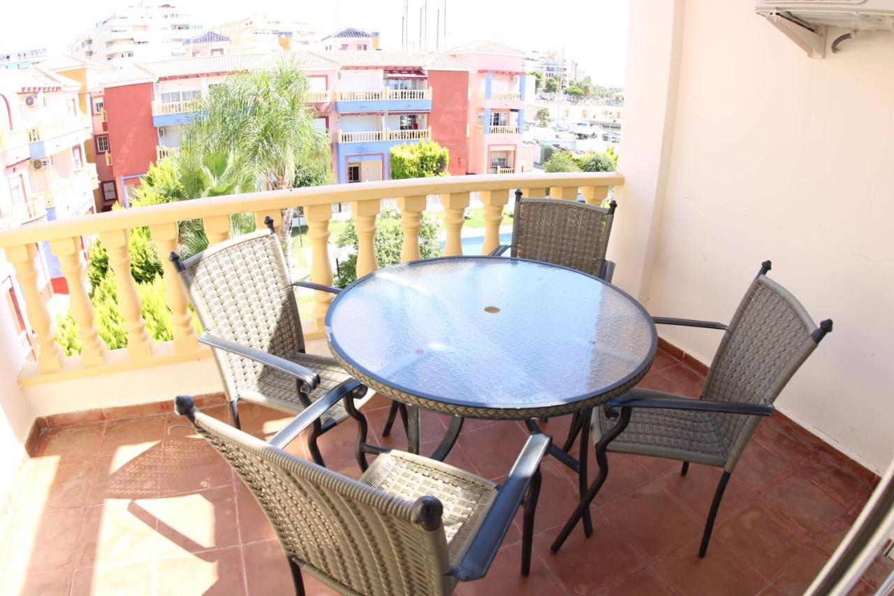 Apartamentos Marina Internacional Торевиеха Екстериор снимка